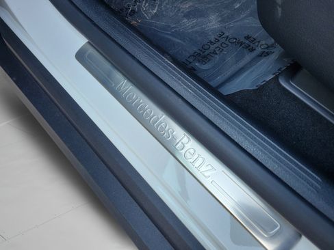 Used 2026 Mercedes-Benz GLC 300 image 31