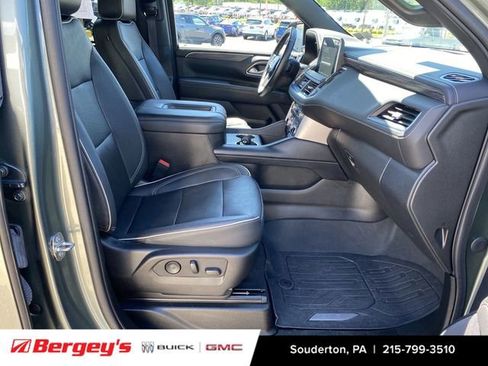 Used 2023 GMC Yukon XL SLT w/ SLT Premium Package AWD/4WD image 31