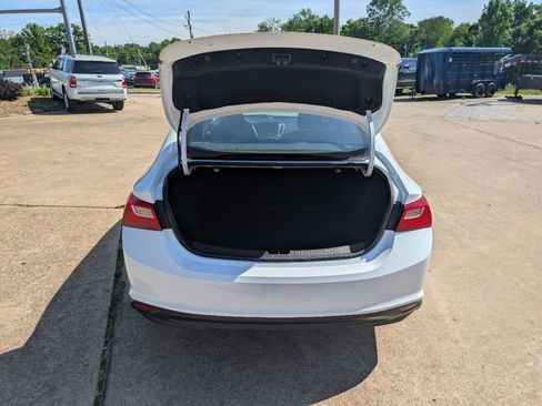 Used 2023 Chevrolet Malibu LT FWD image 9