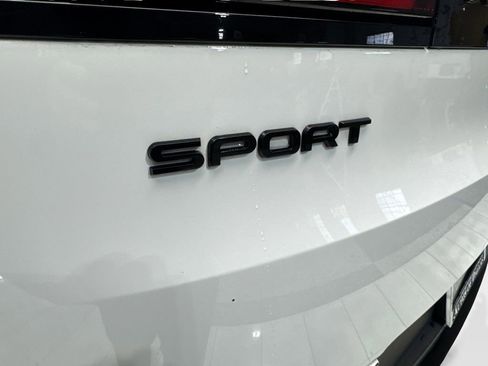 Used 2024 Land Rover Range Rover Sport SE AWD/4WD image 23