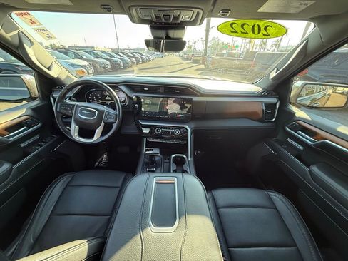 Used 2022 GMC Sierra 1500 Denali w/ Technology Package image 15