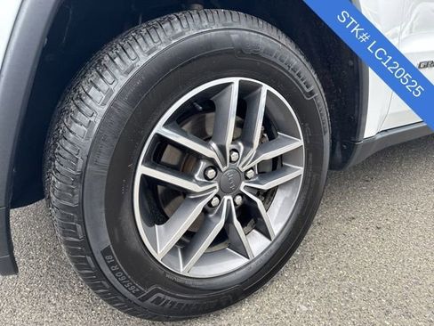 Used 2020 Jeep Grand Cherokee Limited w/ Luxury Group II image 4