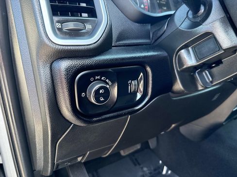 Used 2024 RAM 2500 Big Horn image 21