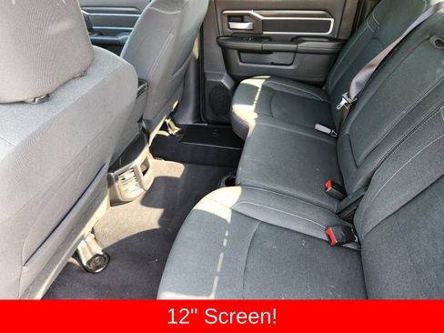Used 2025 RAM 2500 Big Horn AWD/4WD image 40