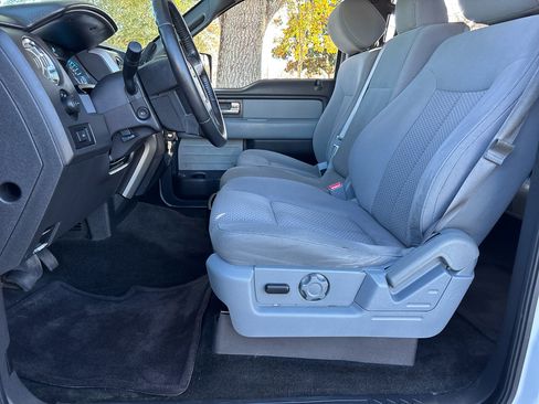 Used 2014 Ford F150 XLT w/ XLT Chrome Package image 11