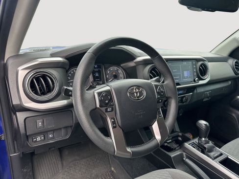 Used 2023 Toyota Tacoma SR5 w/ Technology Package AWD/4WD image 11