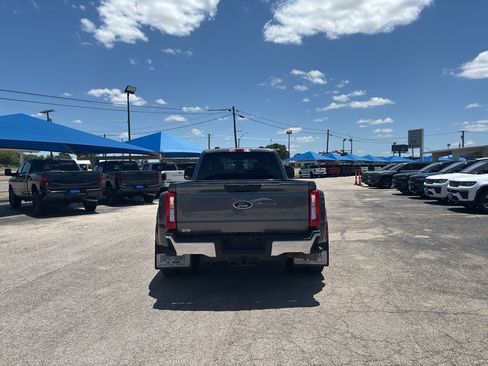 Used 2023 Ford F350 XLT AWD/4WD image 6