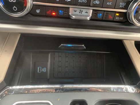 Used 2024 Ford Expedition Max XLT image 21