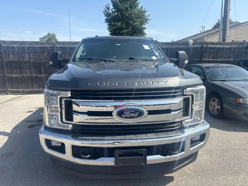 Used 2019 Ford F250 XLT w/ XLT Value Package AWD/4WD image 2