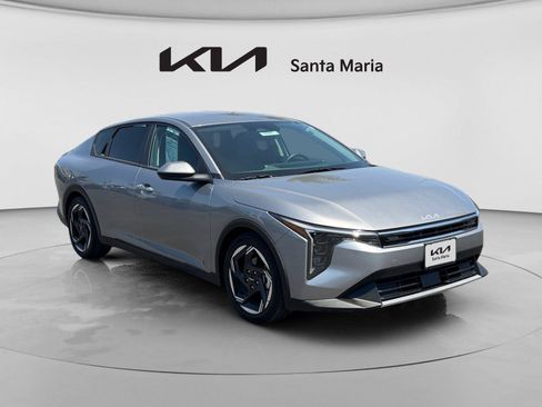 Certified 2025 Kia K4 EX FWD image 1
