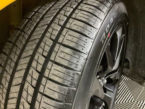 Used 2017 Nissan 370Z Touring image 36