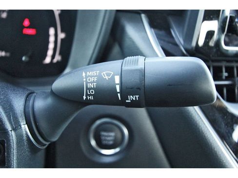 Used 2026 Toyota Corolla SE FWD image 17