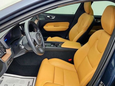 Used 2022 Volvo XC60 B5 Inscription w/ Advanced Package FWD image 19