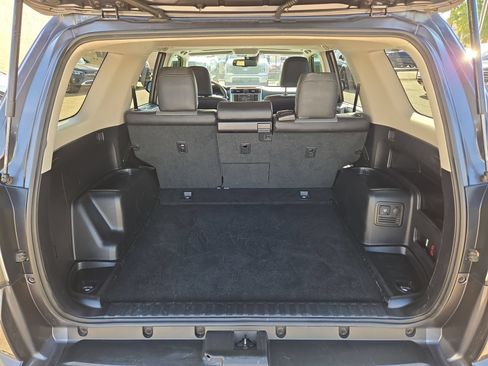 Used 2022 Toyota 4Runner SR5 Premium w/ Moonroof Package RWD image 12