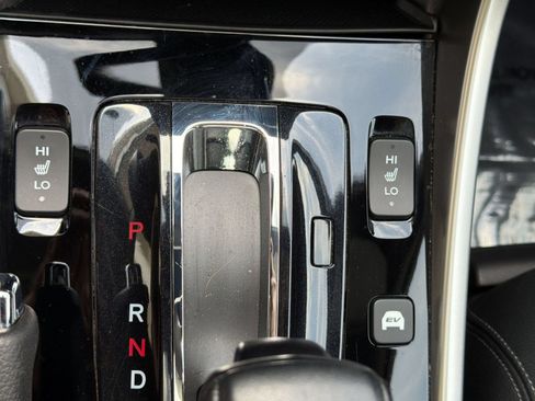 Used 2017 Honda Accord EX-L image 16