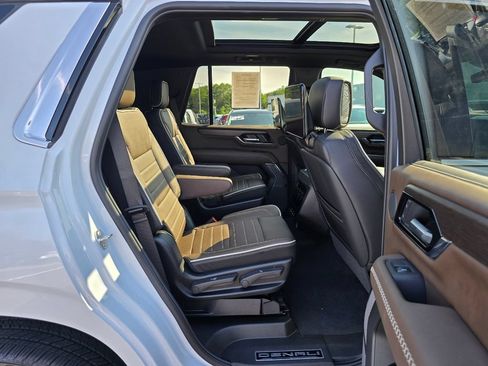 Certified 2026 GMC Yukon Denali Ultimate AWD/4WD image 29