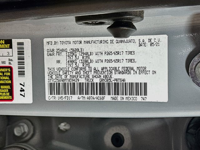 Used 2021 Toyota Tacoma TRD Sport w/ Technology Package AWD/4WD image 34
