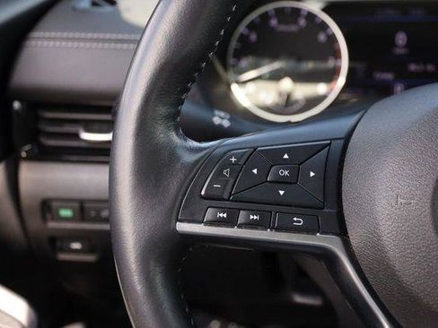 Used 2025 Nissan Sentra SV w/ All-Weather Package FWD image 11