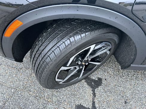 New 2026 Chevrolet Equinox EV LT image 23