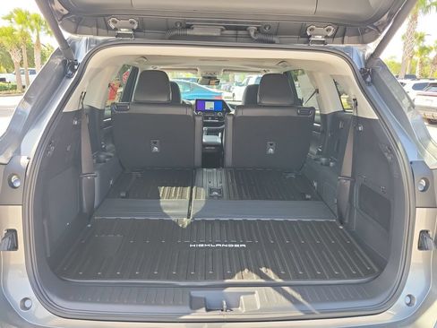 New 2026 Toyota Highlander Limited AWD/4WD image 29