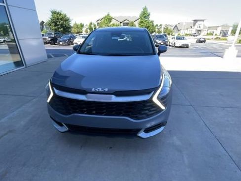 Used 2025 Kia Sportage LX FWD image 5