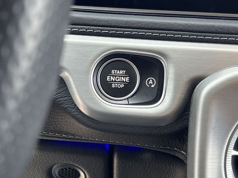 Certified 2025 Mercedes-Benz G 63 AMG 4MATIC image 39