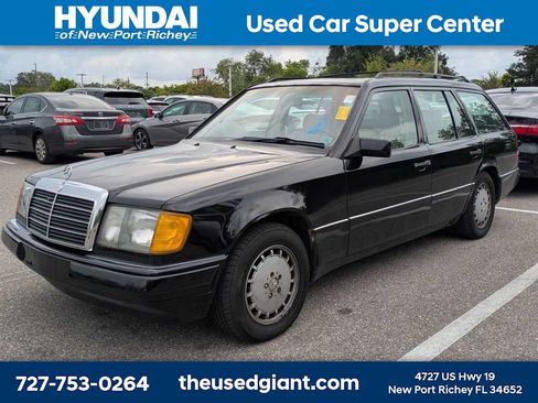 Used 1991 Mercedes-Benz 300 TE image 1