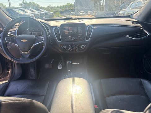 Used 2016 Chevrolet Malibu Premier w/ Driver Confidence Package FWD image 13
