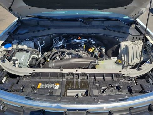 Used 2025 Ford Explorer Active RWD image 24