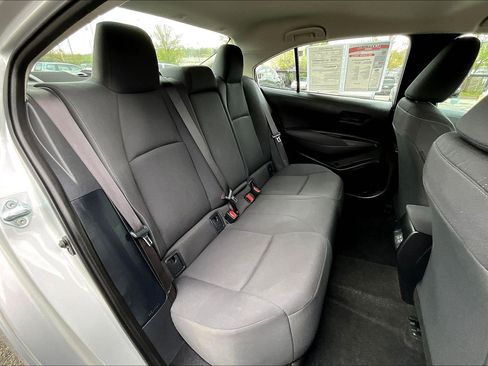 Used 2024 Toyota Corolla LE image 25