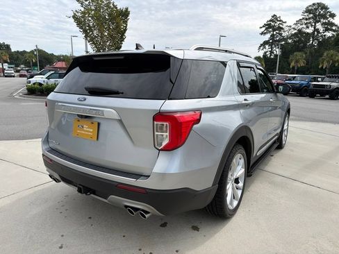 Certified 2022 Ford Explorer Platinum w/ Equipment Group 601A RWD image 10