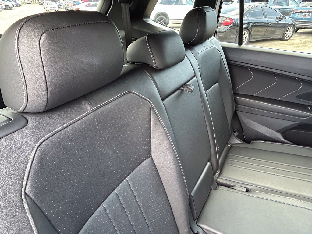 Certified 2023 Volkswagen Tiguan SE R-Line FWD image 42