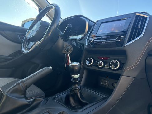 Used 2021 Subaru Crosstrek 2.0i Premium image 34