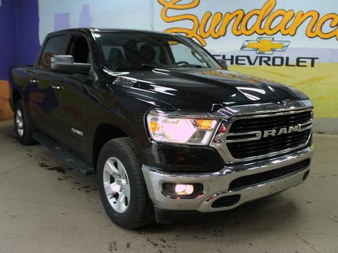 Used 2019 RAM 1500 Big Horn AWD/4WD image 4