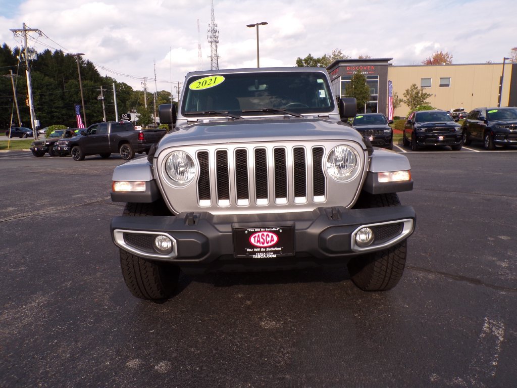 Used 2021 Jeep Wrangler Unlimited Sahara AWD/4WD image 3