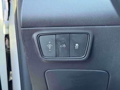 Certified 2022 Hyundai Santa Cruz SEL Premium image 18