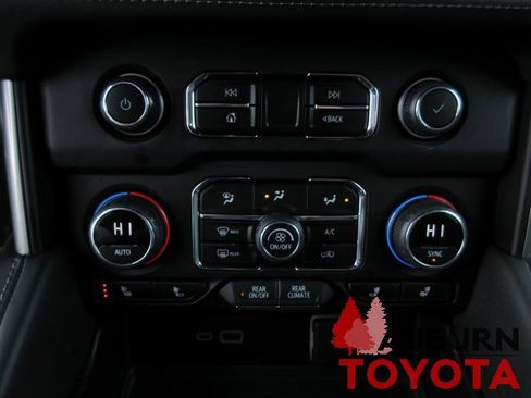 Used 2024 Chevrolet Tahoe LT image 22