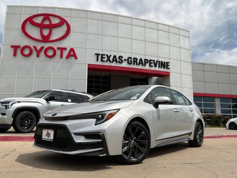 Used 2024 Toyota Corolla SE FWD image 2