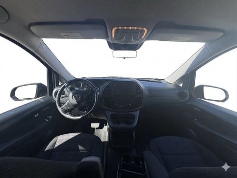 Used 2016 Mercedes-Benz Metris image 11