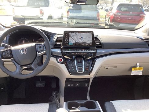 New 2026 Honda Odyssey Elite image 14