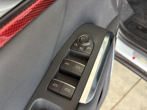 New 2026 Chevrolet Traverse RS w/ LPO, Floor Liner Package FWD image 10