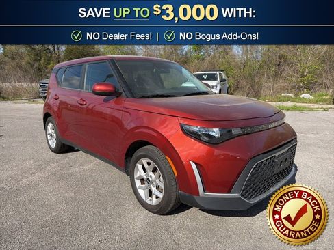 Used 2023 Kia Soul LX w/ LX Technology Package image 4