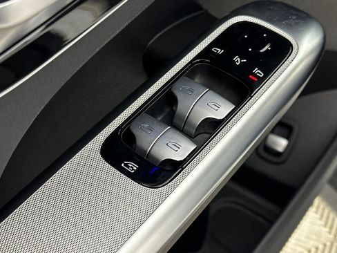 Certified 2026 Mercedes-Benz GLC 300 image 13