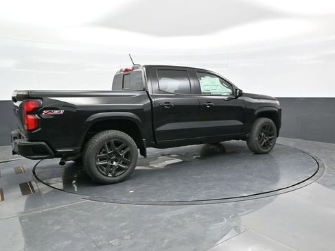 New 2025 Chevrolet Colorado Z71 w/ Technology Package AWD/4WD image 7