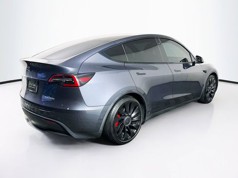 Used 2022 Tesla Model Y Performance AWD/4WD image 9