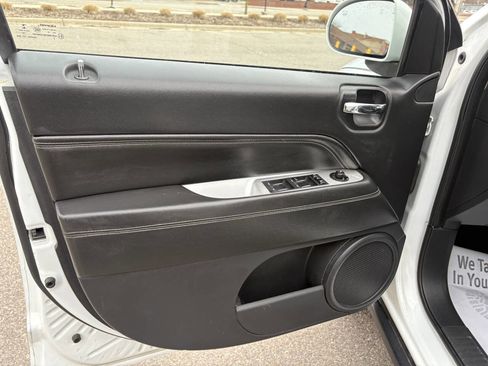 Used 2017 Jeep Compass High Altitude image 24