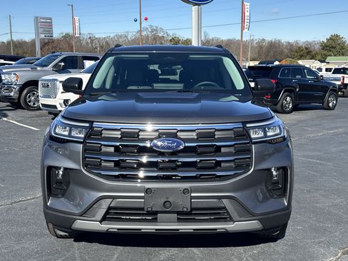 New 2026 Ford Explorer Active w/ Active Comfort Package image 3