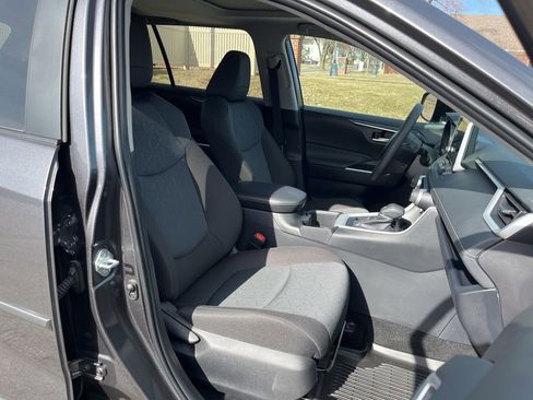Used 2025 Toyota RAV4 XLE w/ Convenience Package image 22