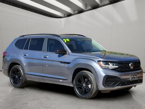 Used 2023 Volkswagen Atlas SEL R-Line AWD/4WD image 5