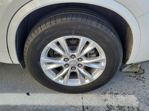 Certified 2023 Cadillac XT6 Luxury FWD image 6